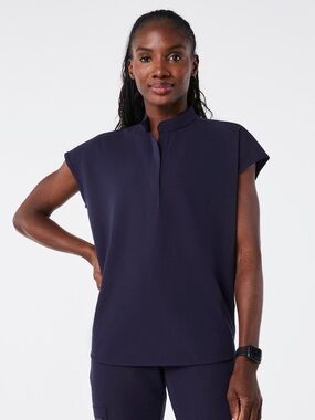 Figs Navy Rafaela Oversized Scrub Top size small